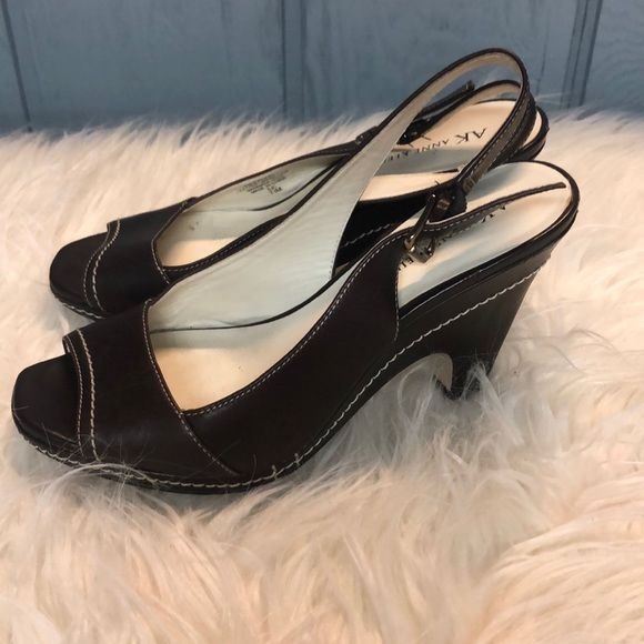 Anne Klein Ankle strap leather like heels 7 1/2 - Picture 3 of 4
